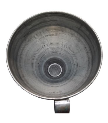 قیف فلزی ورق گالوانیزه سایز کوچک 12cm توری دار