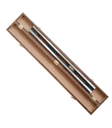 خط کش صافی سر سیلندر 46 سانتی متر USTTA با جعبه حمل