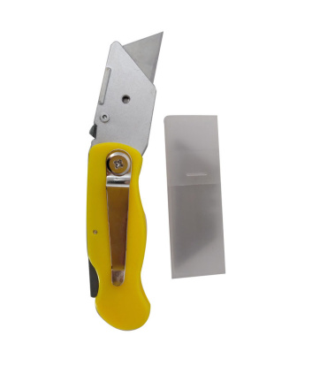 کاتر ( تیزبر ، موکت بر ) چاقویی تاشو