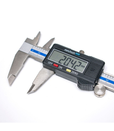 کولیس دیجیتال استیل 15 سانتیمتر برند INSTAR