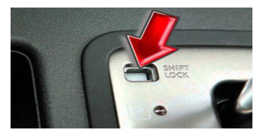 کاربرد دکمه ی shift lock release  در خودرو های اتوماتیک